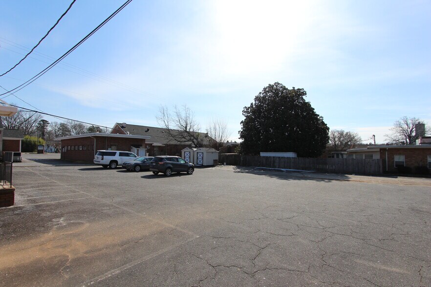 More Photos Of 1243 Ebenezer Rd, Rock Hill Medical For Lease