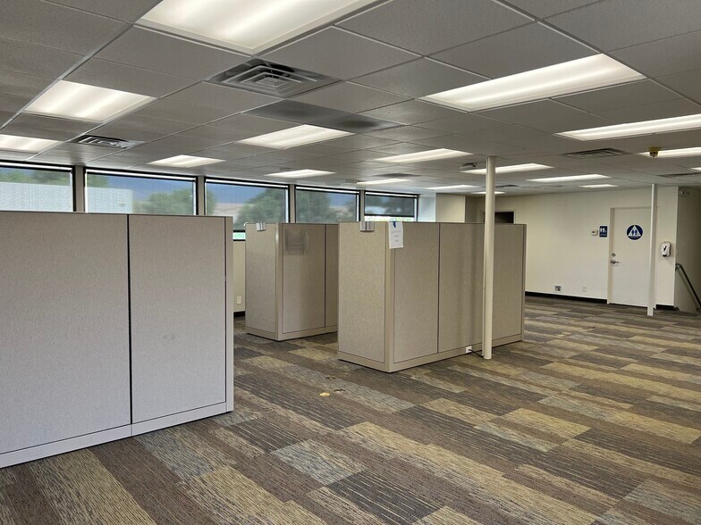 More Photos Of 511 W Citrus Edge St, Glendora Office For Lease