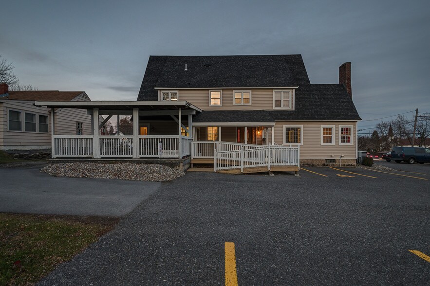 More Photos Of 4902 W Genesee St, Camillus Office For Sale