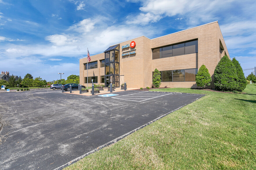 Primary Photo Of 3701 S Lindbergh Blvd, Sunset Hills Office For Lease