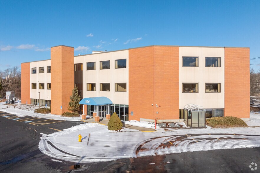 More Photos Of 106 E Main St, Westborough Medical For Lease