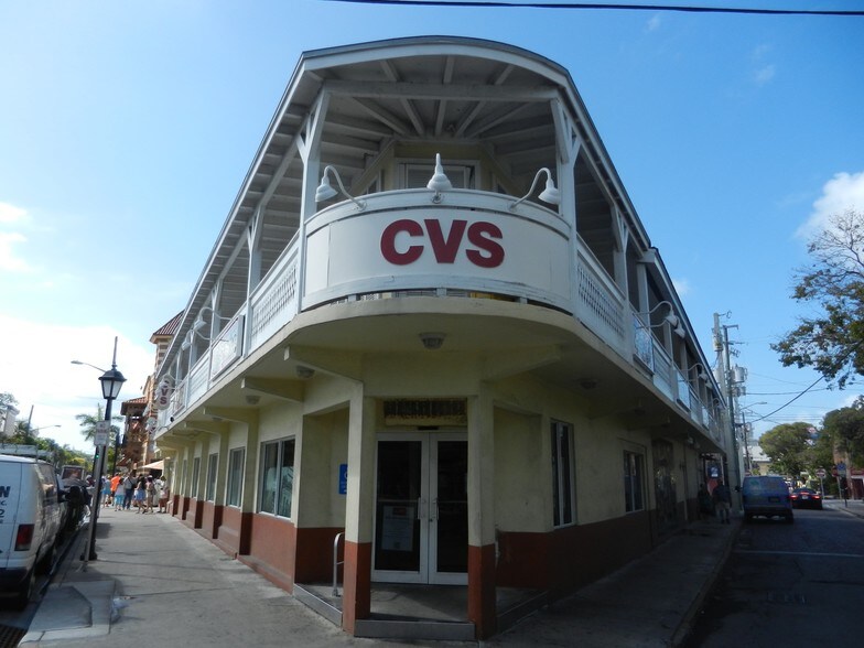 More Photos Of 12 Duval St, Key West Restaurant For Lease