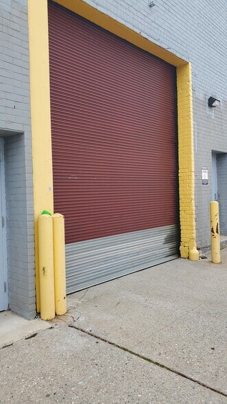 More Photos Of 43-05 20th Ave, Astoria Manufacturing For Sale