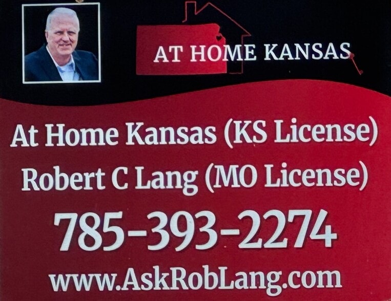 More Photos Of 112 E 10th St, Eudora Office For Sale