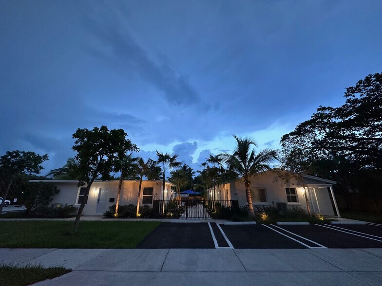 More Photos Of 351 NE 7th Ave, Delray Beach Apartments For Sale