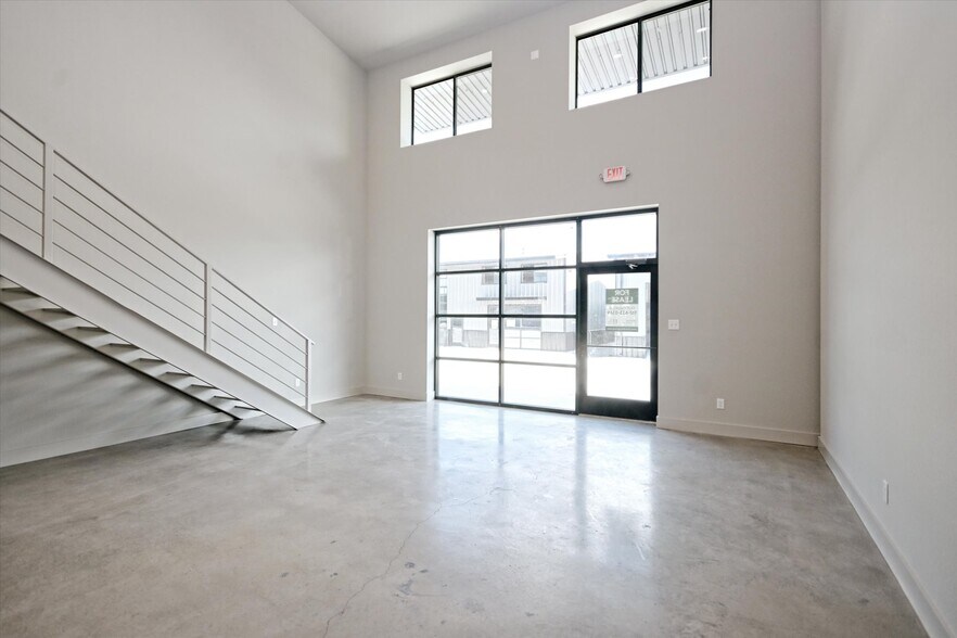 More Photos Of 451 Farrell Rd, Dripping Springs Unknown For Lease