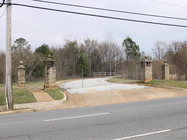 More Photos Of 720 E Forsyth St, Americus Land For Lease