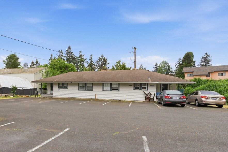 More Photos Of 22659 Pacific Hwy S, Des Moines Flex For Sale
