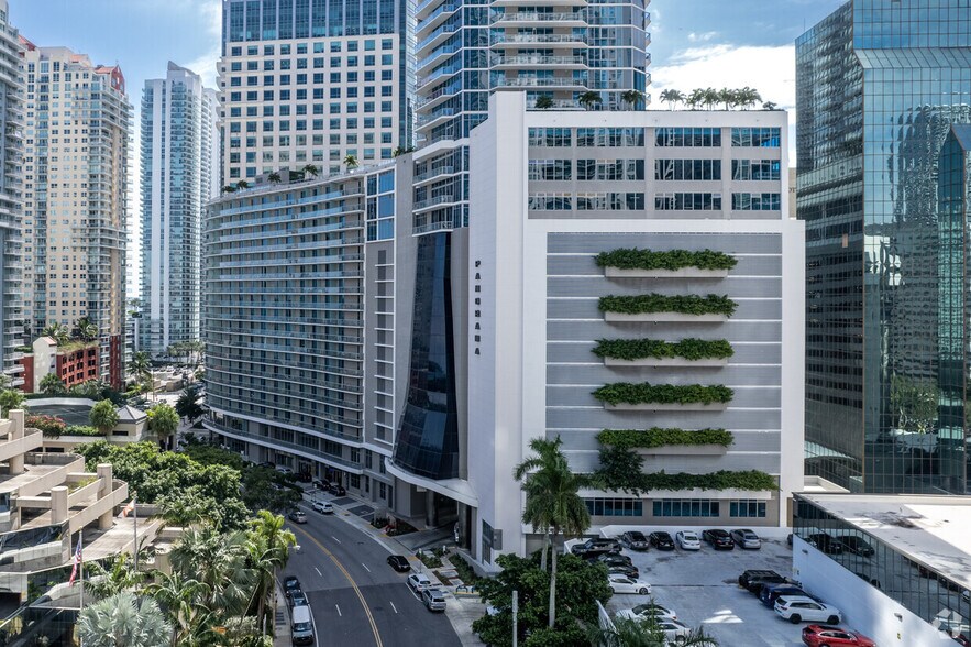 More Photos Of 1100 Brickell Bay Dr, Miami Office For Sale