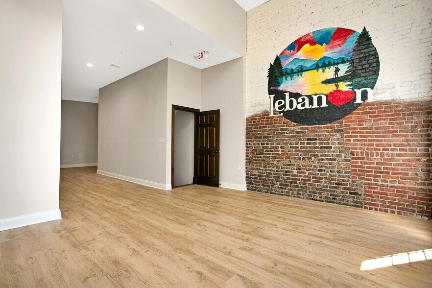 More Photos Of 103 W Main St, Lebanon Office Residential For Lease