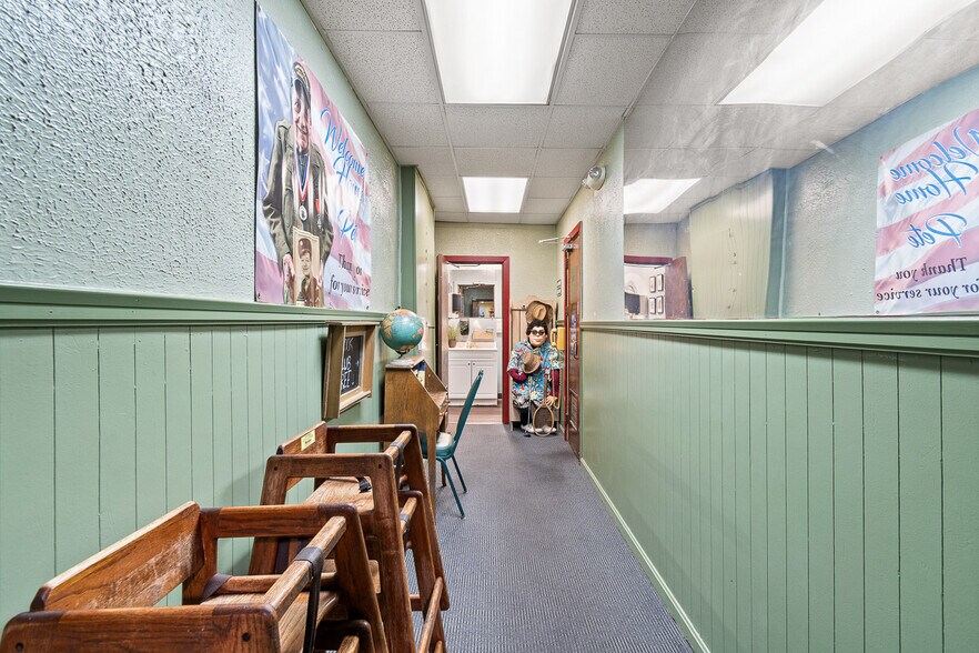 More Photos Of 816 Harrison Ave SW, Canton Restaurant For Sale