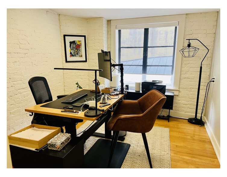 More Photos Of 438 S 3rd St, Louisville Office For Sale