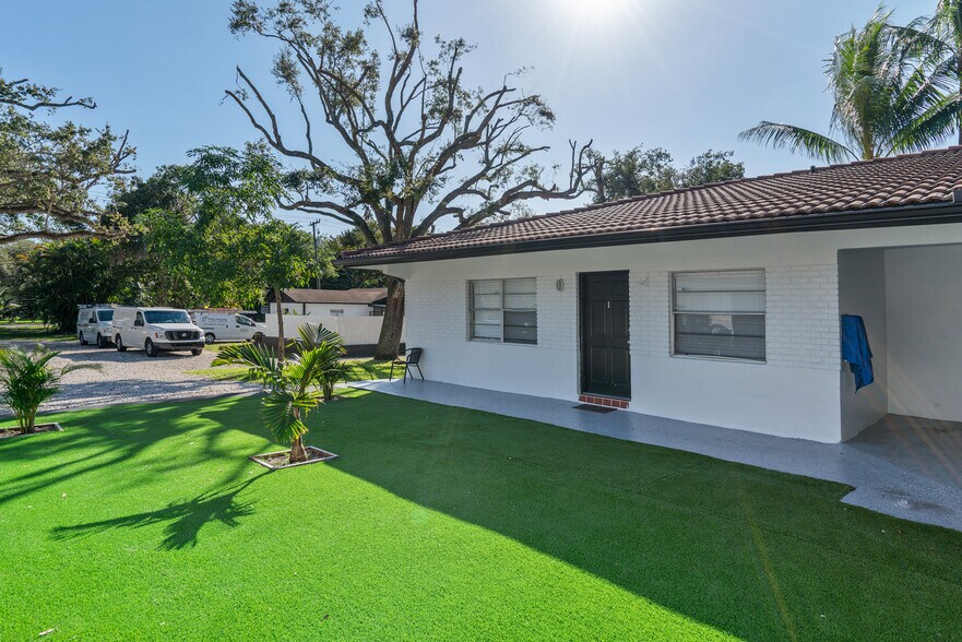 More Photos Of 3315-3331 SW 15th Ave, Fort Lauderdale Apartments For Sale