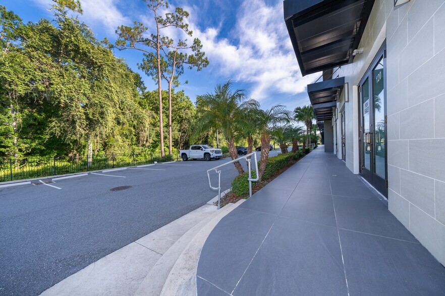 More Photos Of 3370 Rouse Rd, Orlando General Retail For Sale