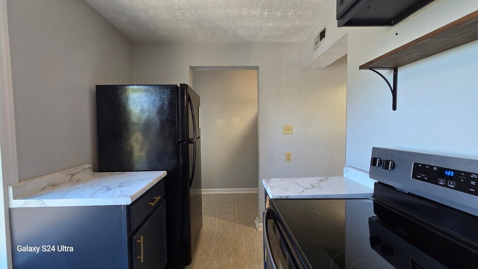 More Photos Of 1412-1418 Armstrong Ave, Knoxville Apartments For Sale