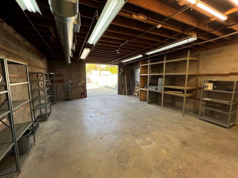 More Photos Of 5639 Cahuenga Blvd, North Hollywood Warehouse For Sale