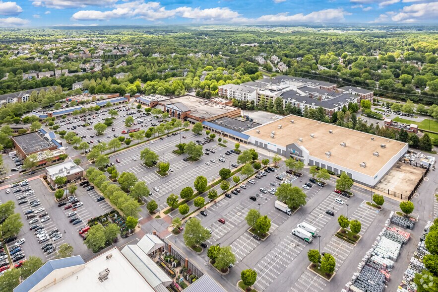 More Photos Of 104-116 Main St, Gaithersburg General Retail For Lease