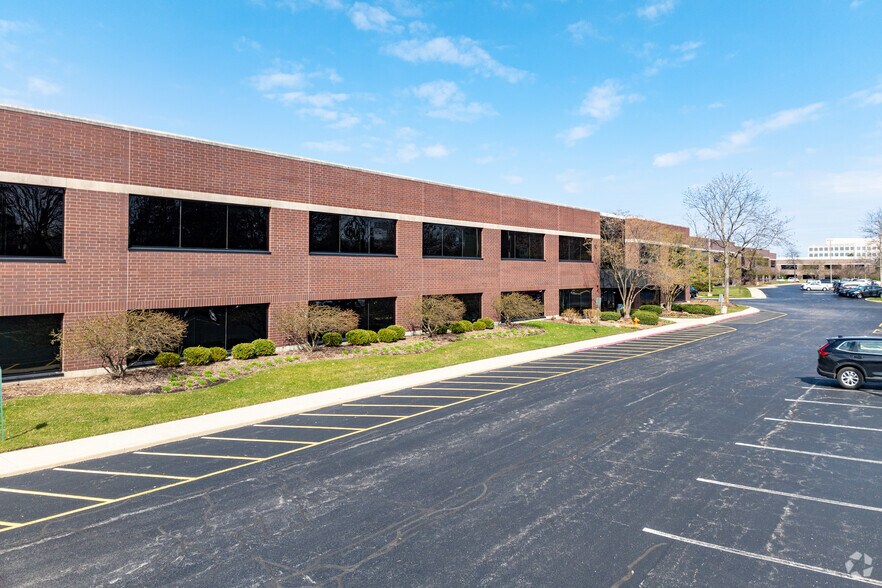 More Photos Of 1700 Park St, Naperville Office For Lease