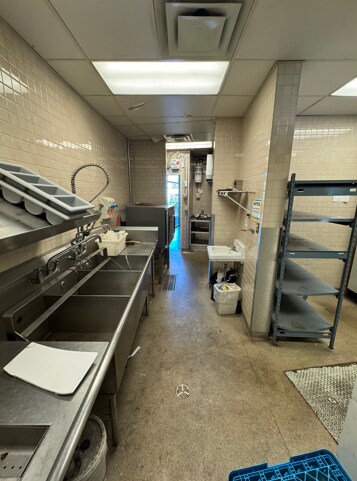 More Photos Of 7700 Minoru Gate, Richmond Specialty For Lease