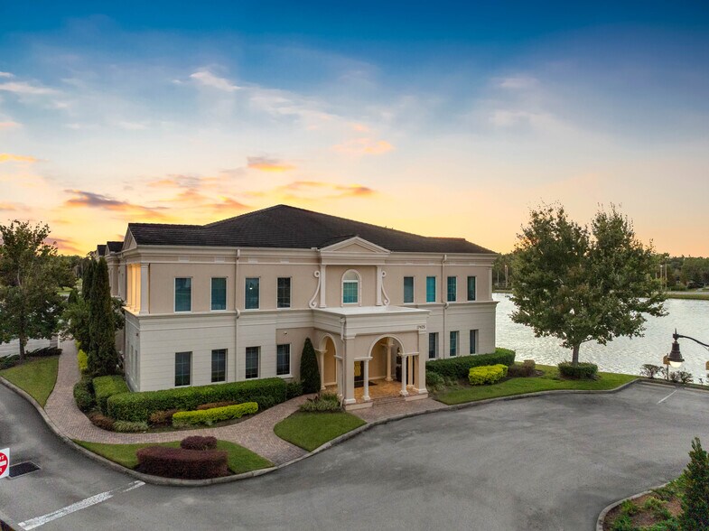 More Photos Of 17425 Bridge Hill Ct, Tampa Office For Lease