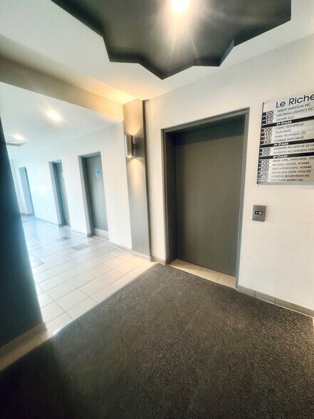 More Photos Of 370 Ch de Chambly, Longueuil Office For Lease
