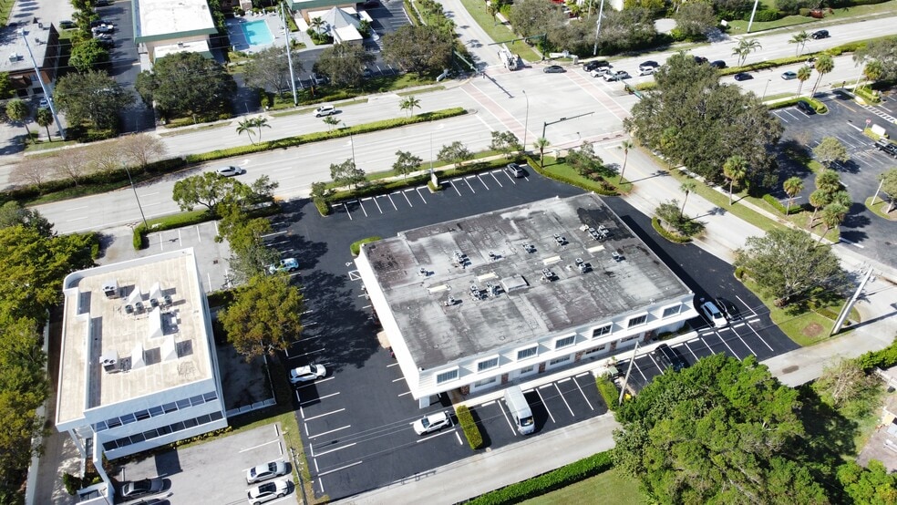 More Photos Of 784 US Highway 1, North Palm Beach Office For Lease
