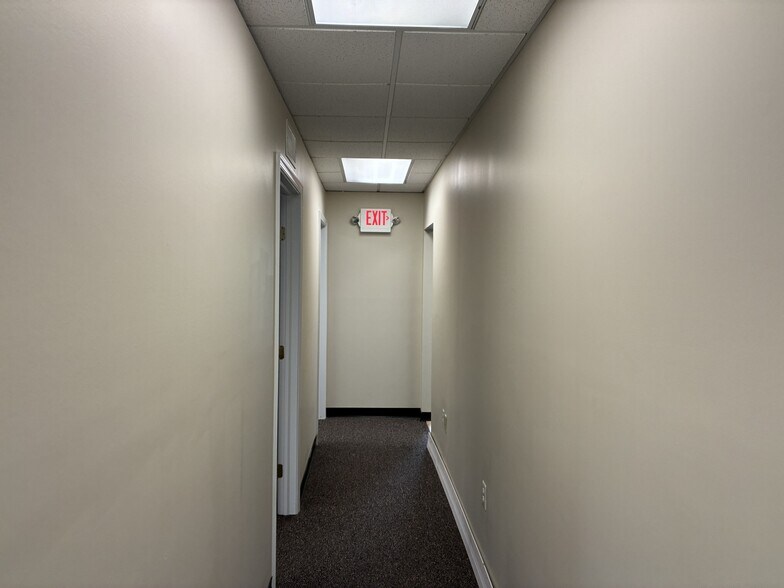 More Photos Of 408 Swedesboro Rd, Mullica Hill Office For Lease