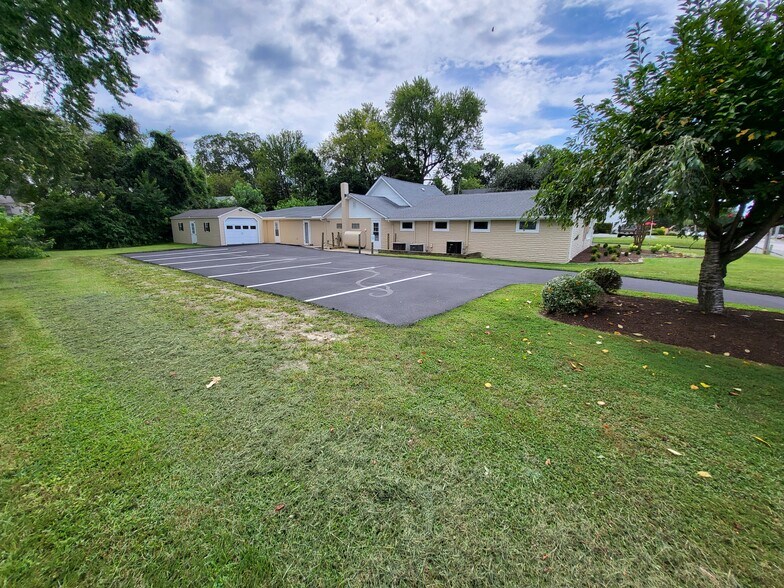 More Photos Of 320 Glebe Rd, Easton Office For Lease