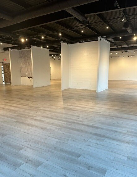 More Photos Of 860 Seven Hills Connector, Acworth Storefront For Lease