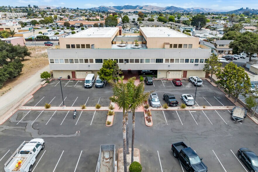 More Photos Of 200 S 13th St, Grover Beach Medical For Sale