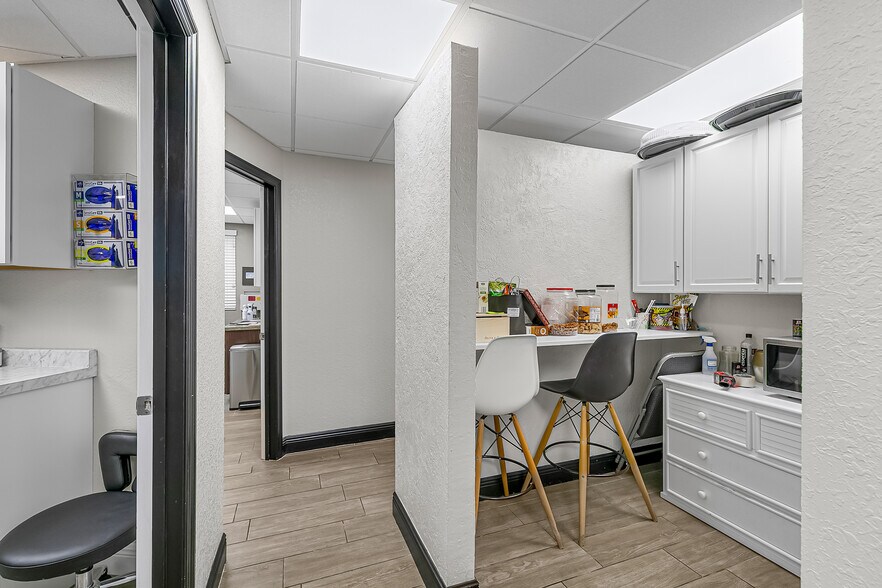 More Photos Of 2194 Highway A1A, Indian Harbour Beach Medical For Sale