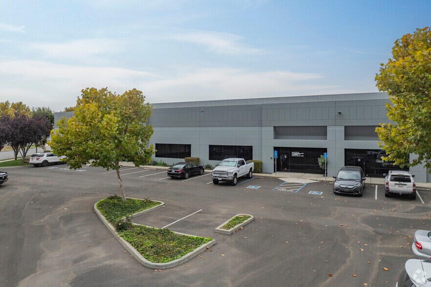 More Photos Of 7300 Central Ave, Newark Warehouse For Lease