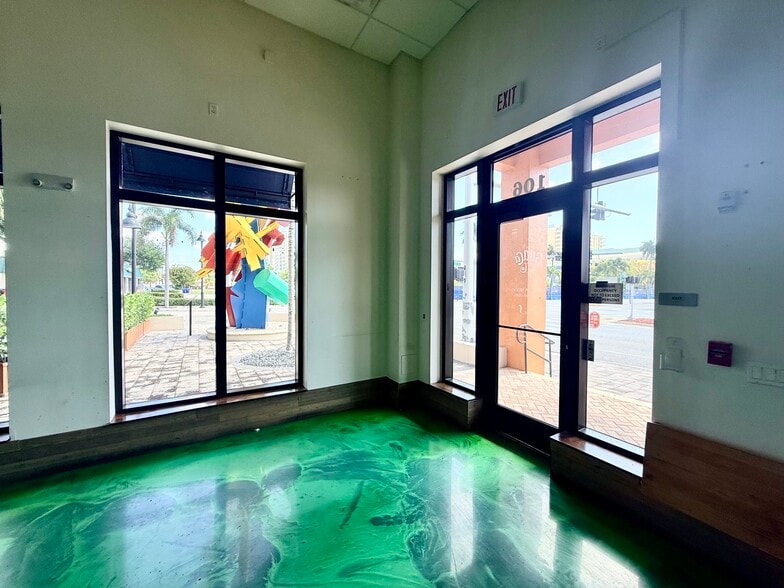 More Photos Of 101 S Federal Hwy, Boynton Beach Apartments For Lease