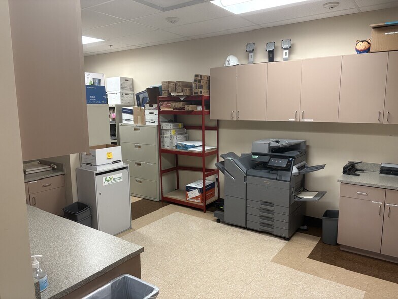 More Photos Of 7691 Shaffer Pky, Littleton Office For Sale