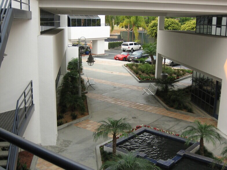 More Photos Of 2790 Skypark Dr, Torrance Office For Lease