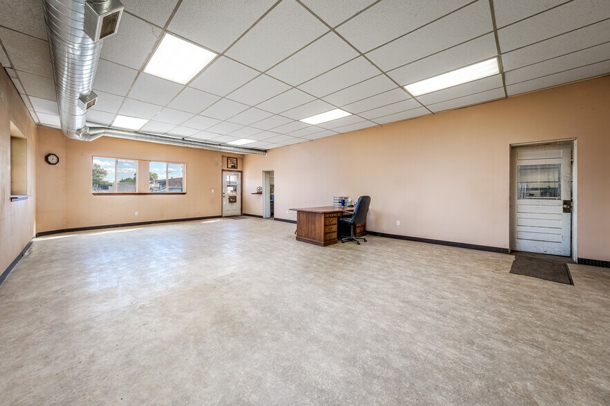 More Photos Of 308 Yampa Ave, Craig Industrial For Sale