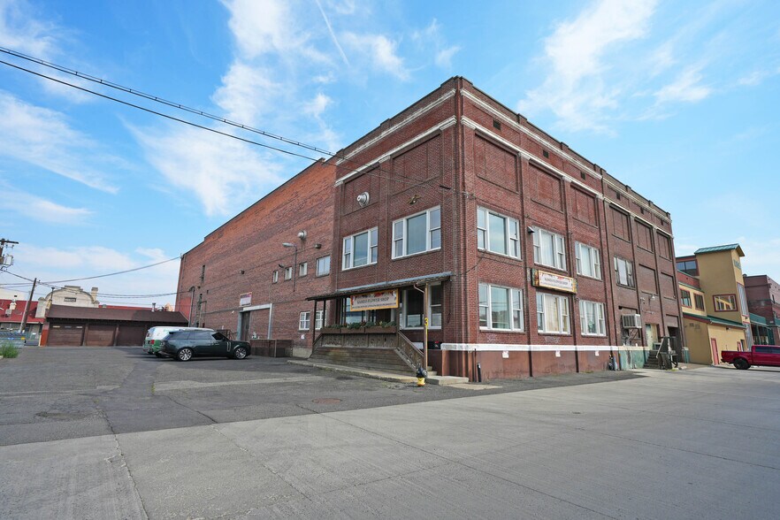 Primary Photo Of 31 N 1st Ave, Yakima General Retail For Sale