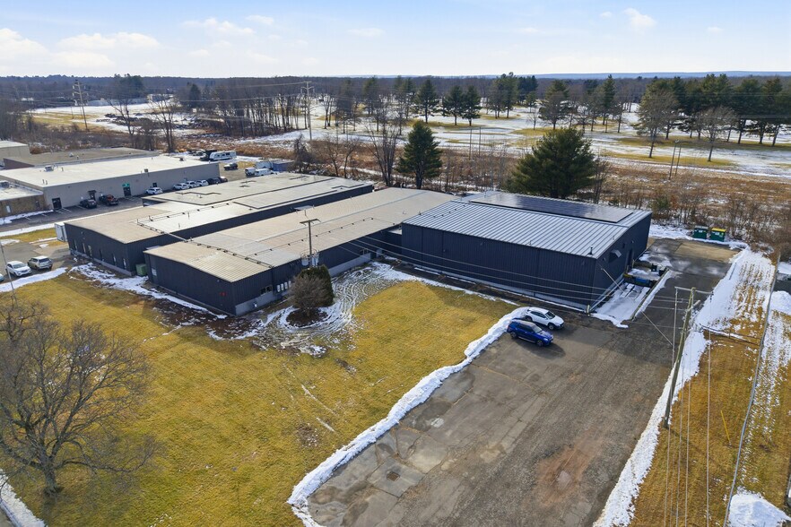 More Photos Of 198-202 Benton Dr, East Longmeadow Warehouse For Lease