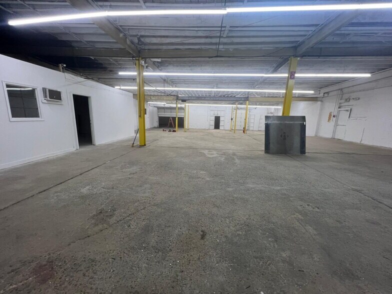 More Photos Of 500 Pine St, Holmes Unknown For Lease