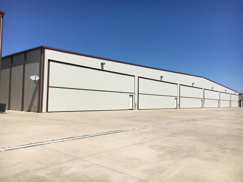 Primary Photo Of 15809 Addison Rd, Addison Airplane Hangar For Sale