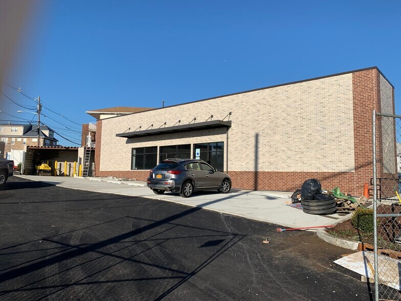 More Photos Of 7001 John F. Kennedy Blvd, North Bergen General Retail For Sale
