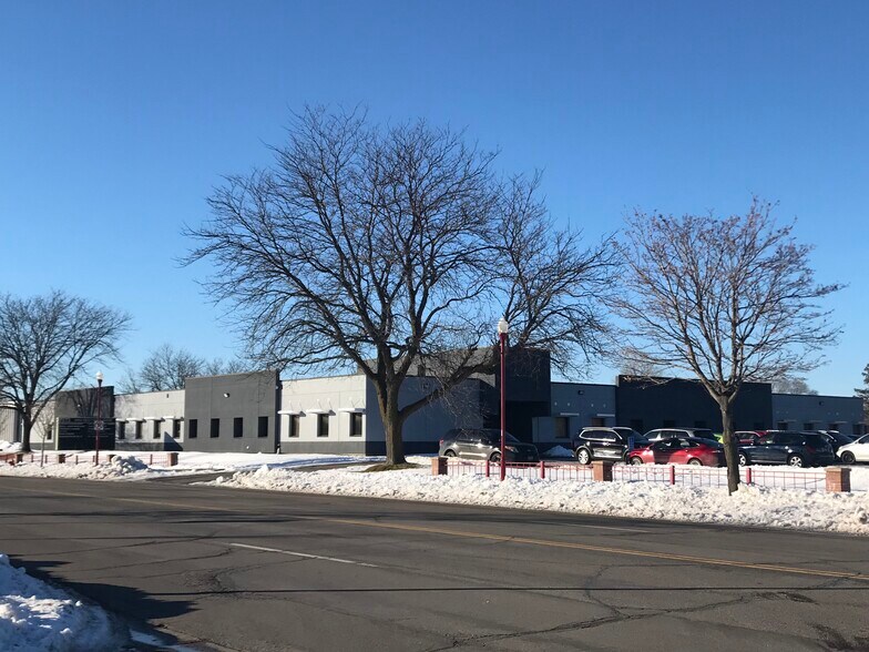 More Photos Of 7373 147th St W, Apple Valley Medical For Lease