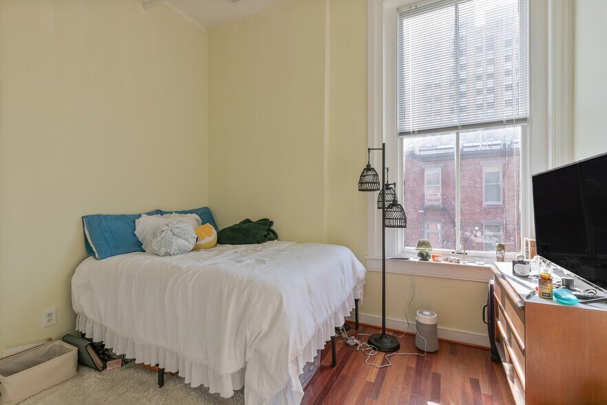 More Photos Of 119-123 E Broad St, Richmond Apartments For Sale