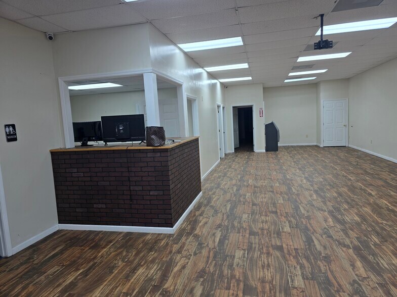 More Photos Of 1370 Us-80 Hwy E, Pooler Flex For Lease