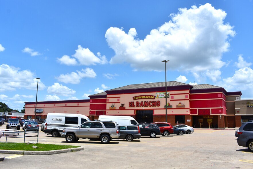 More Photos Of 3050 N Fry Rd, Katy Supermarket For Sale