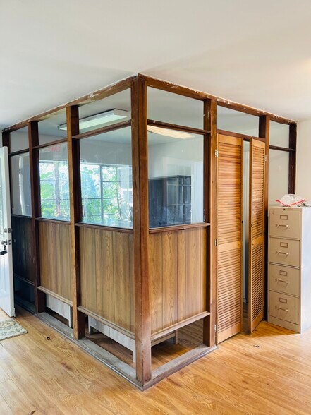 More Photos Of 9066 Baltimore Ave, College Park Storefront Retail Residential For Lease