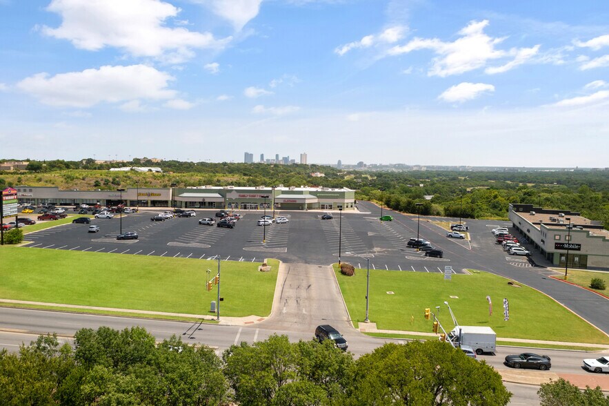 More Photos Of 1900-1978 Ephriham Ave, Fort Worth Unknown For Lease