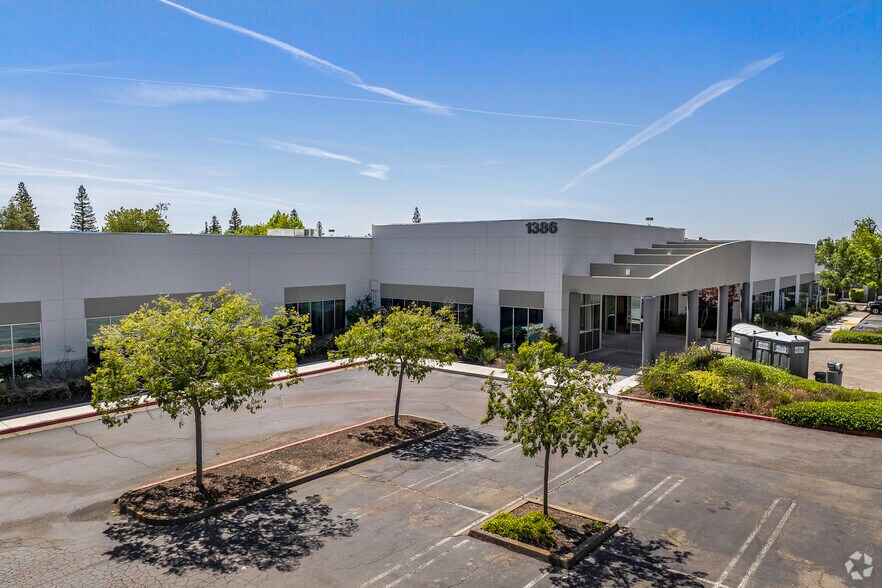 More Photos Of 1386 Lead Hill Blvd, Roseville Medical For Lease