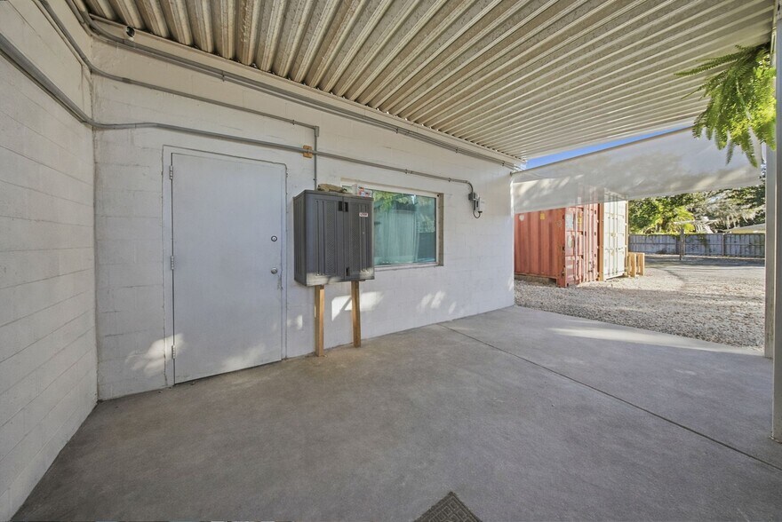 More Photos Of 16415 N Florida Ave, Lutz Warehouse For Sale