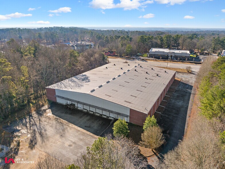 More Photos Of 135 Veterans Memorial Pky, Mableton Warehouse For Lease